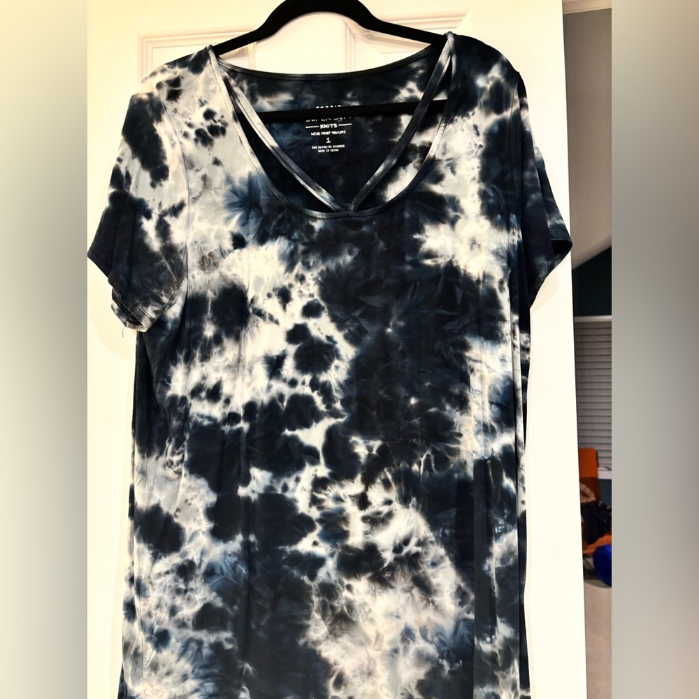 TORRID Size 1 top